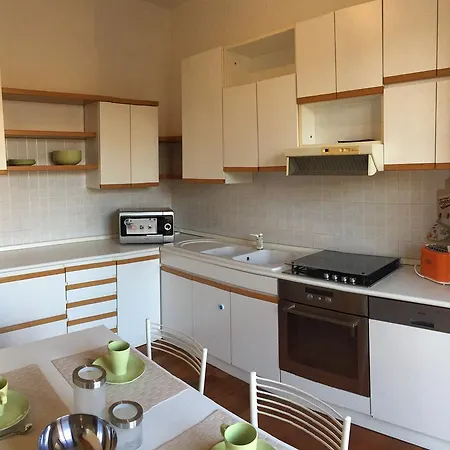 Apartman Sara House *