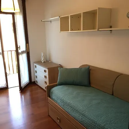 Sara House Apartman *